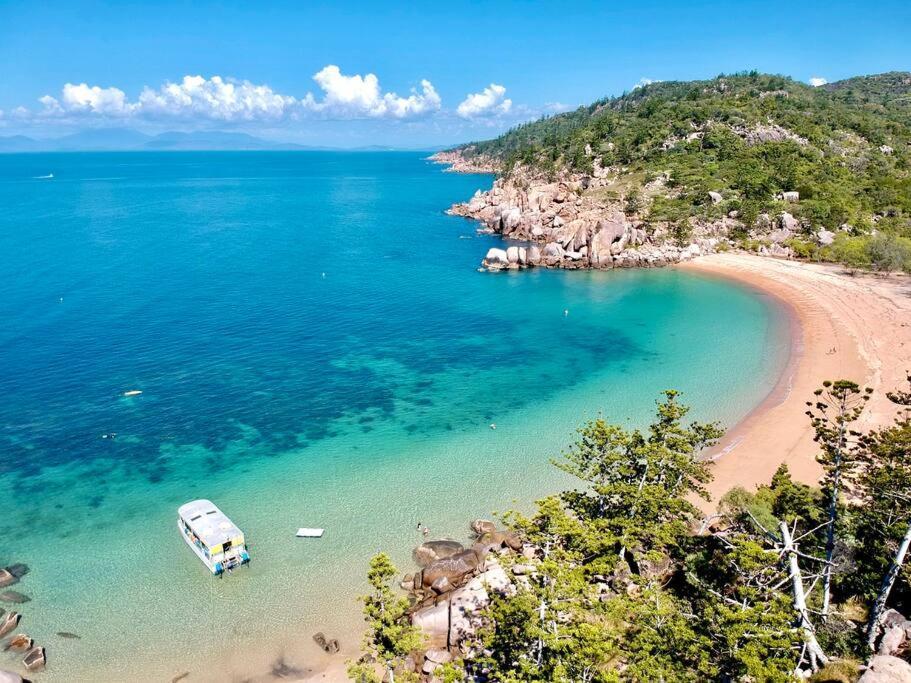 Project Tranquility, Magnetic Island Villa Nelly Bay Kültér fotó